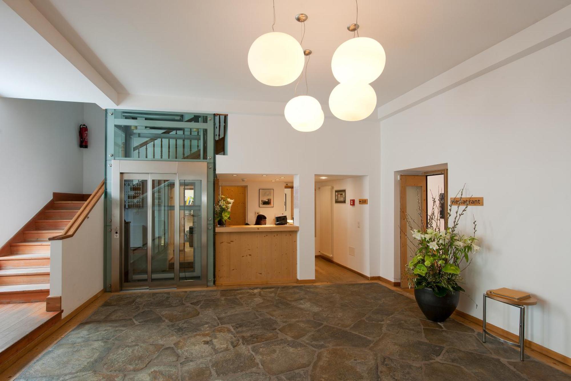Hotel Mueller - Mountain Lodge Pontresina Buitenkant foto